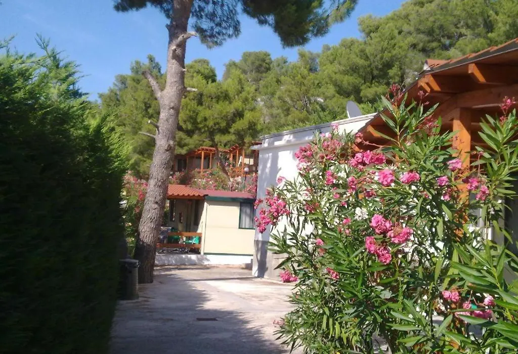 Villaggio Baia Di Paradiso-1