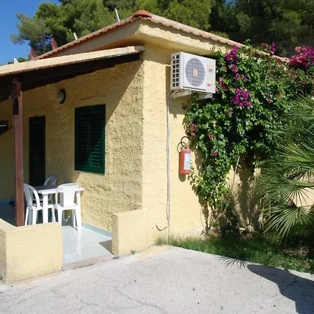 Villaggio Baia Di Paradiso-2